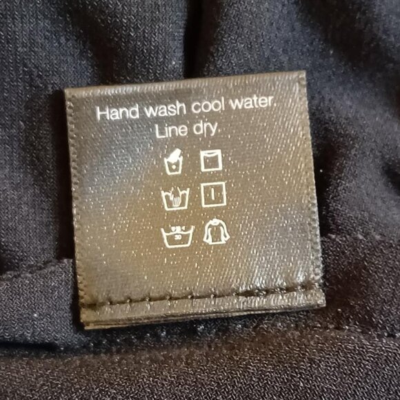 Norma Kamali Long Sleeve Black Turtle Swing Dress Size Large - Picture 10 of 10